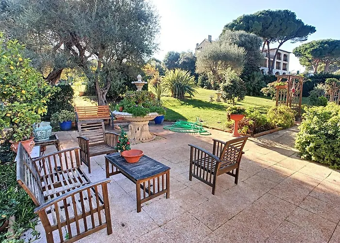 2 Pieces Au Coeur Du Cap D'antibes Antibes