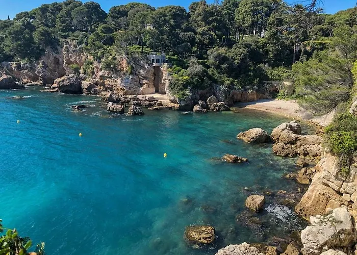 2 Pieces Au Coeur Du Cap D'antibes Antibes